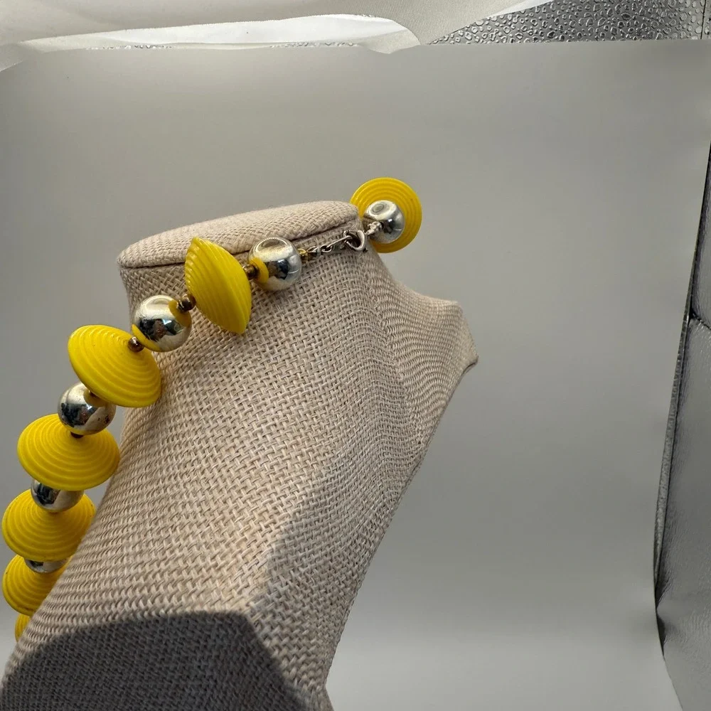 Yellow Bead Necklace‎ Statement Costume Jewelry Silver Tone Accents